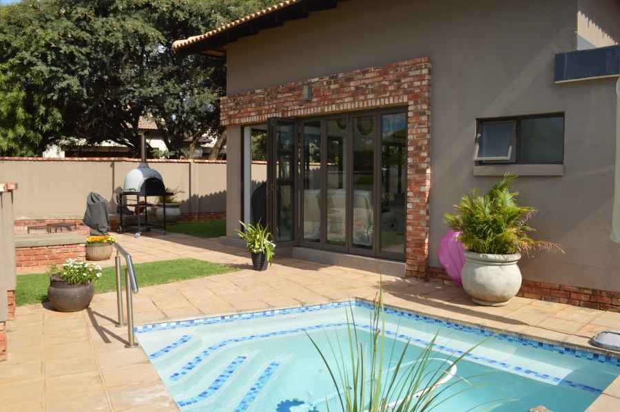 3 Bedroom Property for Sale in Wilkoppies North West